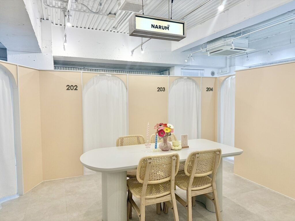 NARUM アイサロン・眉サロンの店内イメージ